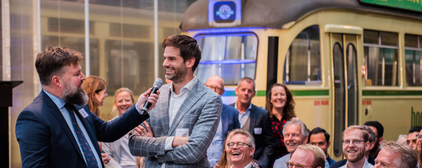 Voor de Vereniging Innovatieve Geneesmiddelen verbreden wij de discussie over het belang van deze medicijnen en bieden we het veld handvatten om de toegang te verbeteren.